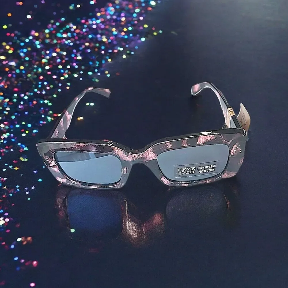 FRYE & CO Chunky Extended Rectangle Sunglasses Brand New With Tags